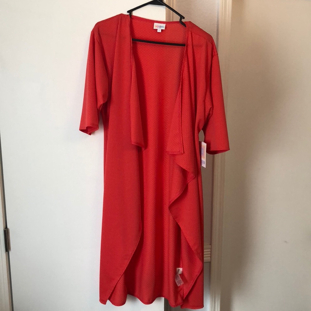 Lularoe Shirley small BNWT coral